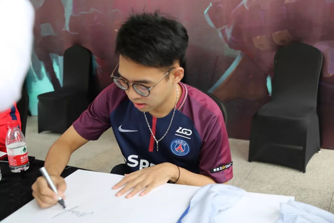 Twistzz 向 Liquid 告别：“我感谢我在这段时间的经历”