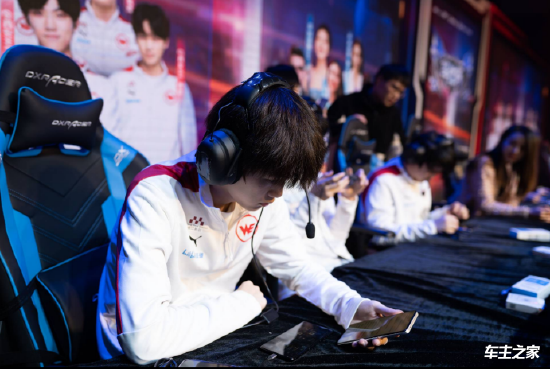 赛后采访 369 ：我们在第三场比赛中有些焦虑，否则我们有机会卷土重来的