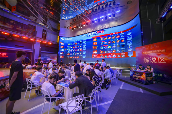 CSGO EPL S16：NaVi 1-2不敌NIP，以小组第三出线